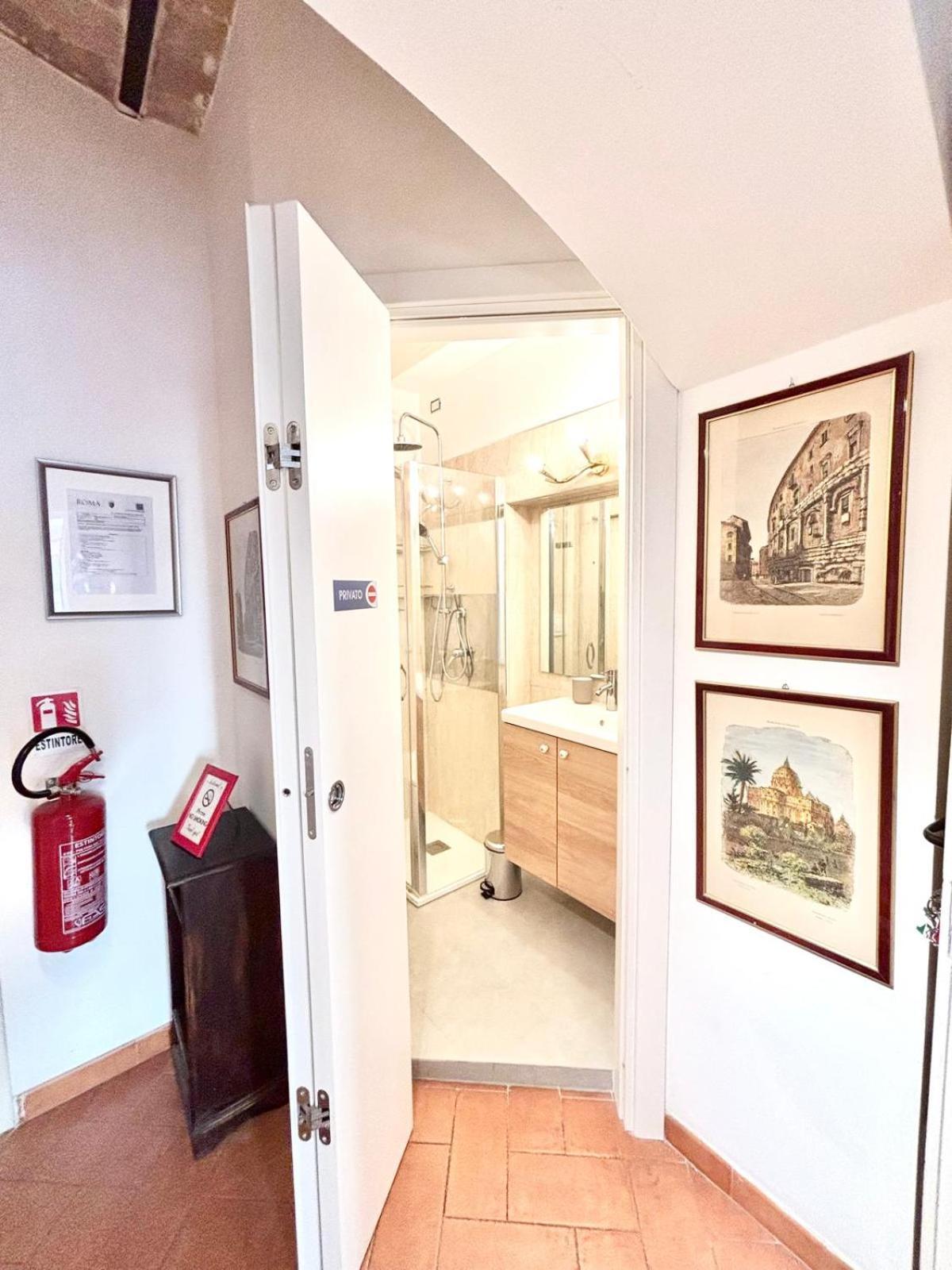 Steps From The Vatican Guesthouse Екстер'єр фото